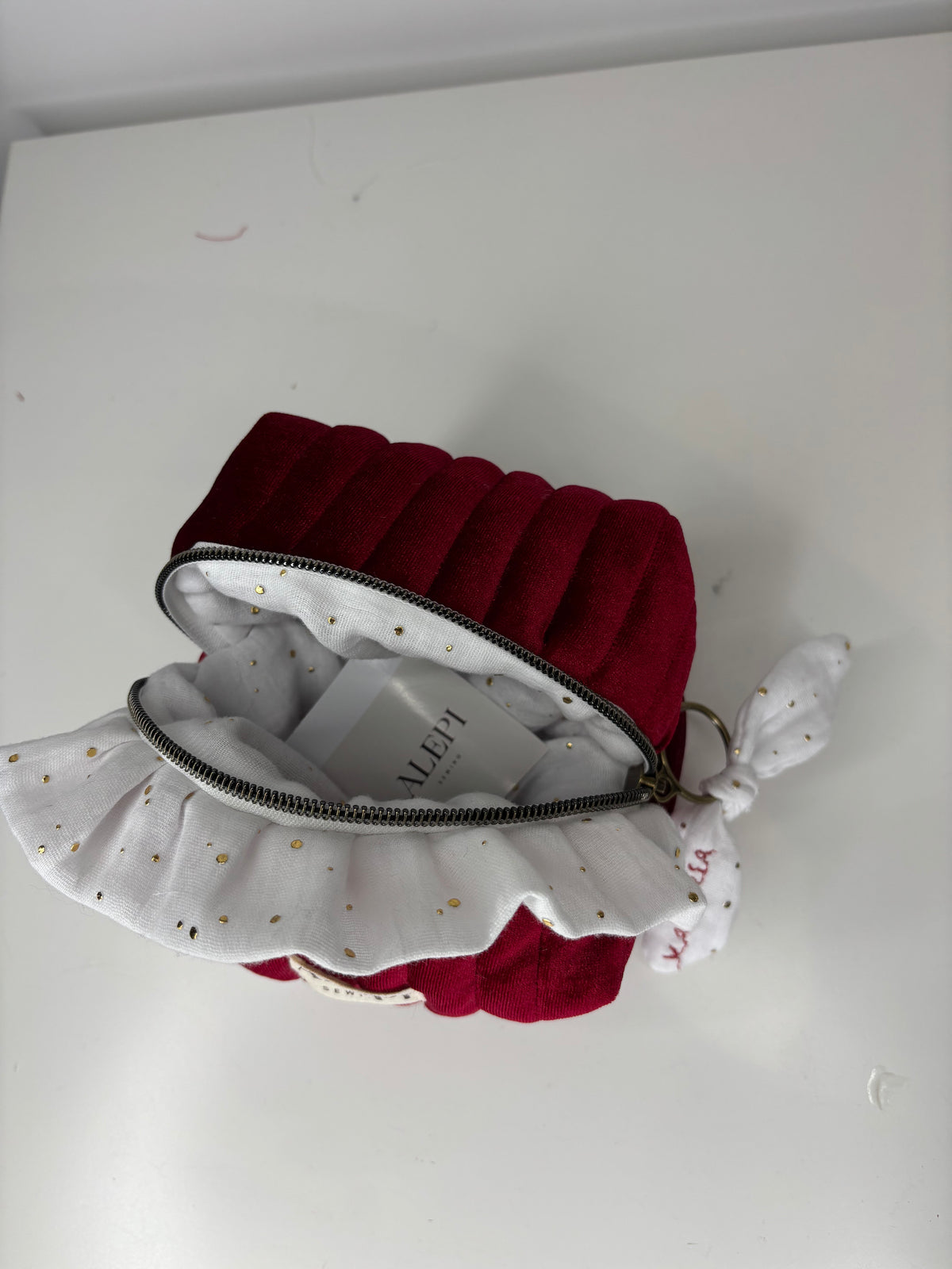 Red Velvet – Beauty Case in velluto rosso elegante personalizzabile
