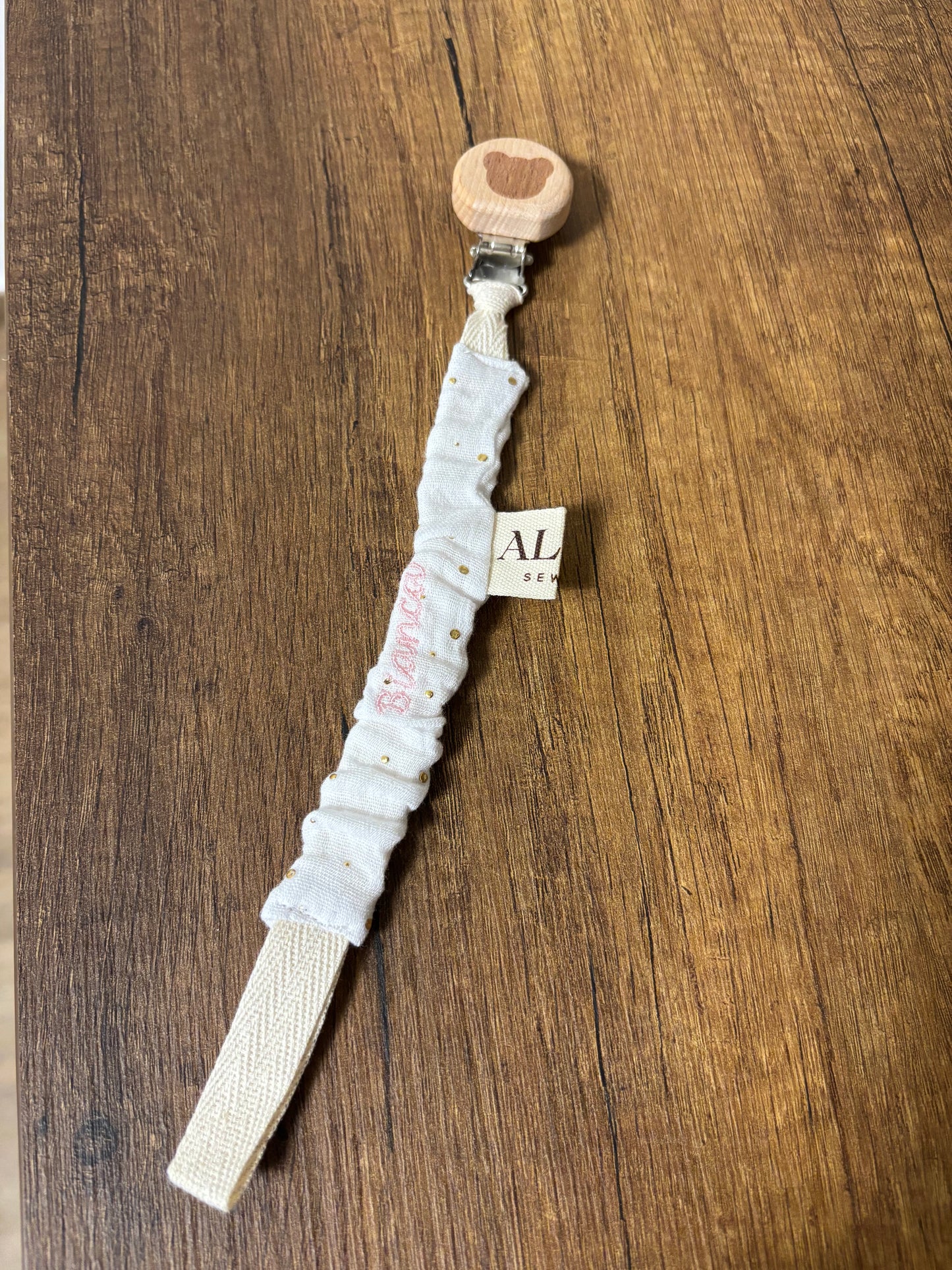 Clip porta ciuccio personalizzata con nome – mussola bianca in cotone